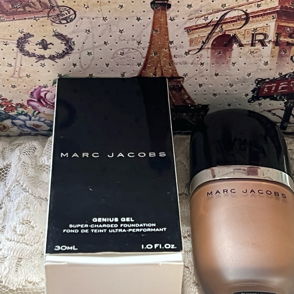 Marc Jacobs Genius Gel Foundation